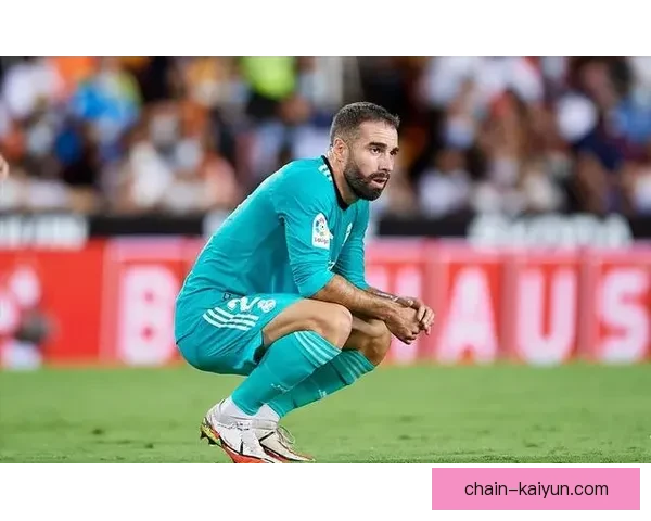 卡瓦哈尔持续提升，右后卫位置表现稳健引发关注